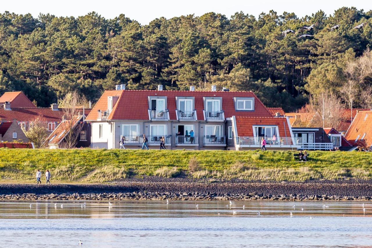 Hotelletje De Veerman Vlieland Exterior photo