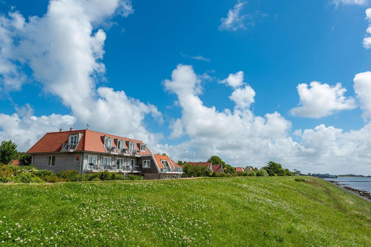 Hotelletje De Veerman Vlieland Exterior photo